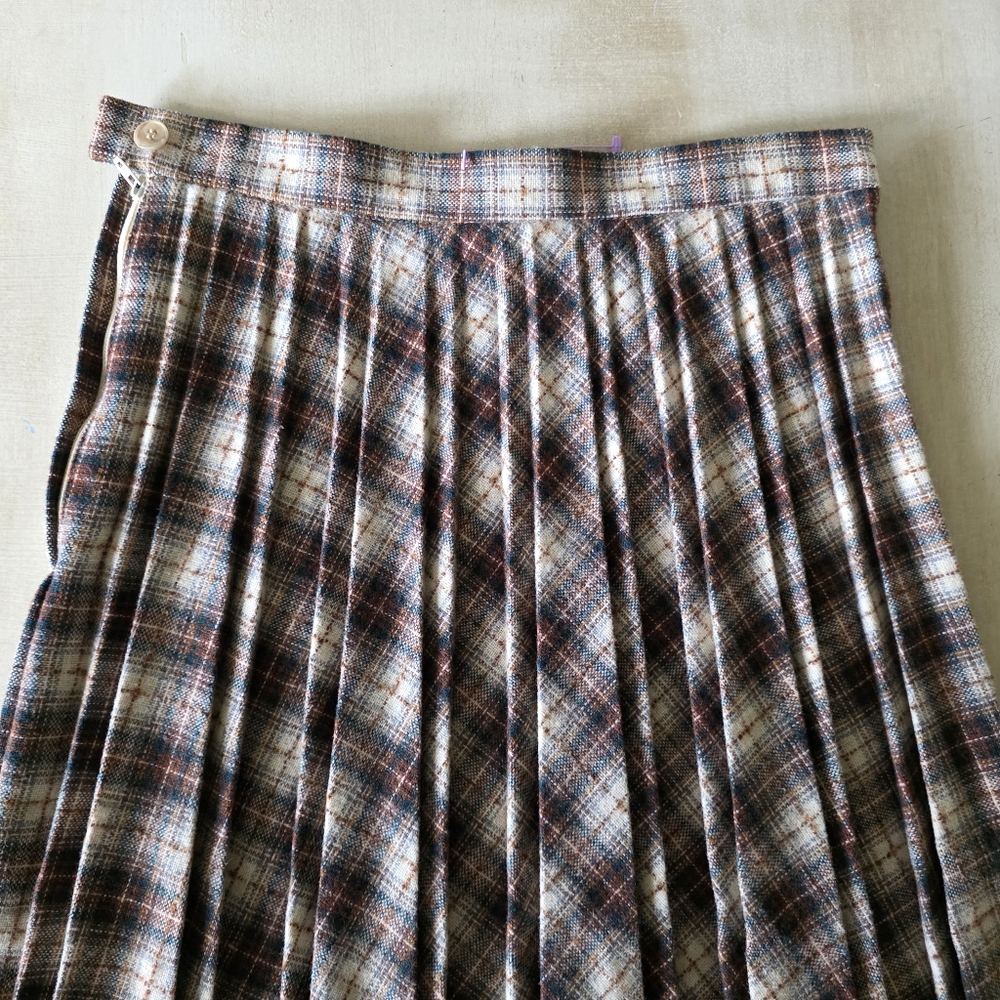 Vintage Plaid Midi Skirt in Brown and Tan - Picture 3 of 9